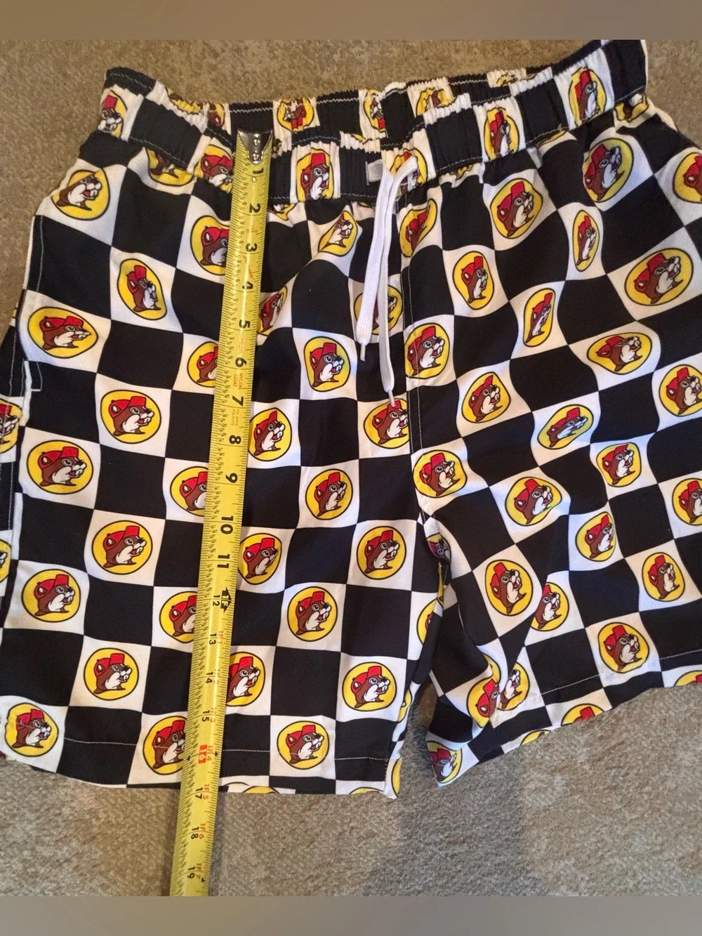 Buc-ee’s Men’s Checkerboard Swim Trunks Medium